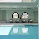 Negroponte Resort