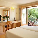 Negroponte Resort