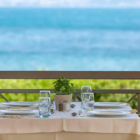 Negroponte Resort