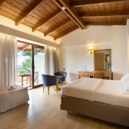 Resort Negroponte 5*