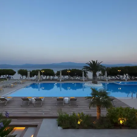 Resort Negroponte 5*