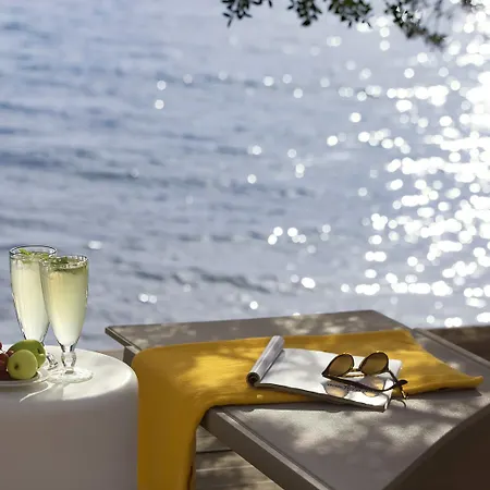 Negroponte Resort